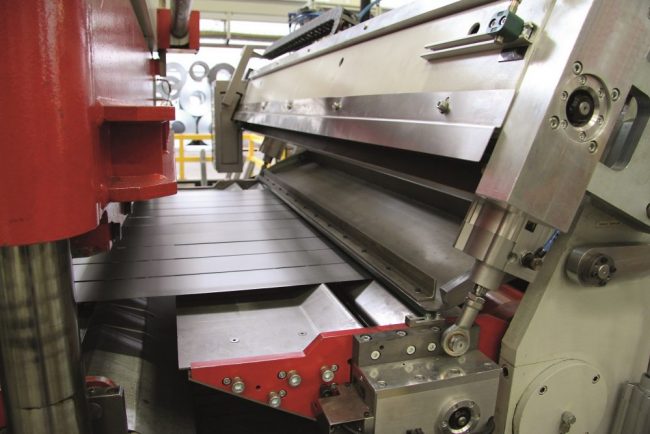 Spaltbandbreitenmessung in der Linie